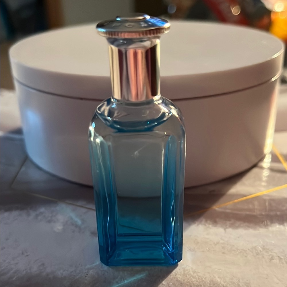 Tommy Hilfiger Summer Cologne for Her - Picture 2 of 3